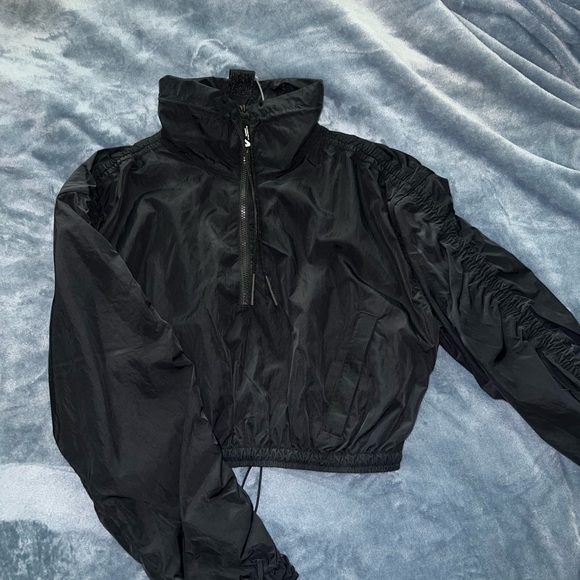 Athleta legend crop half zip - Picture 3 of 6